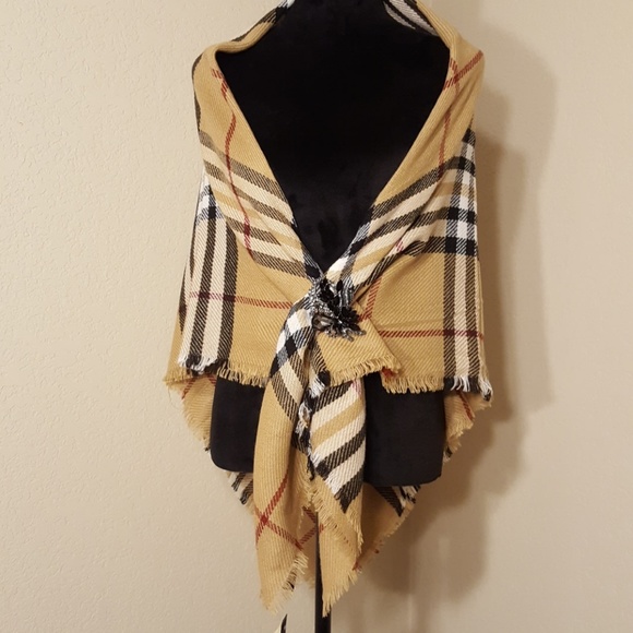 NWT V.FRAAS Women's Brown Plaid Square Wrap - Picture 5 of 7